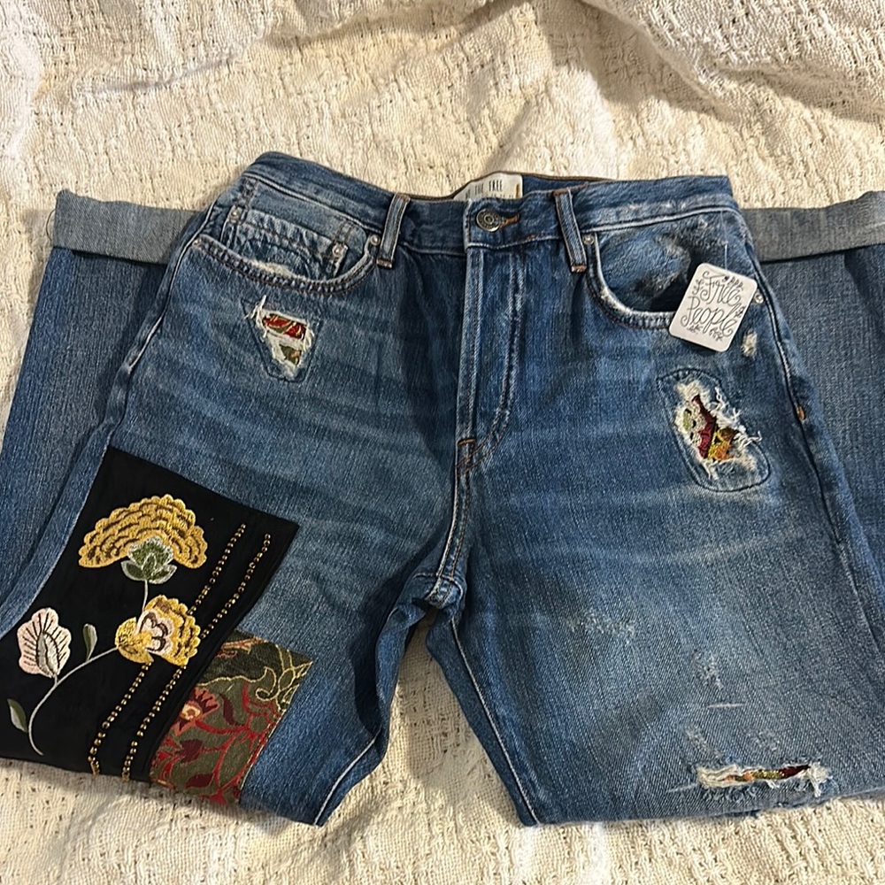 Free People Embellished Patchwork Boyfriend Jeans – Size 28 – New with Tags
